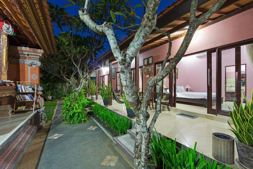 Wayan'S Guesthouse Canggu Exteriör bild